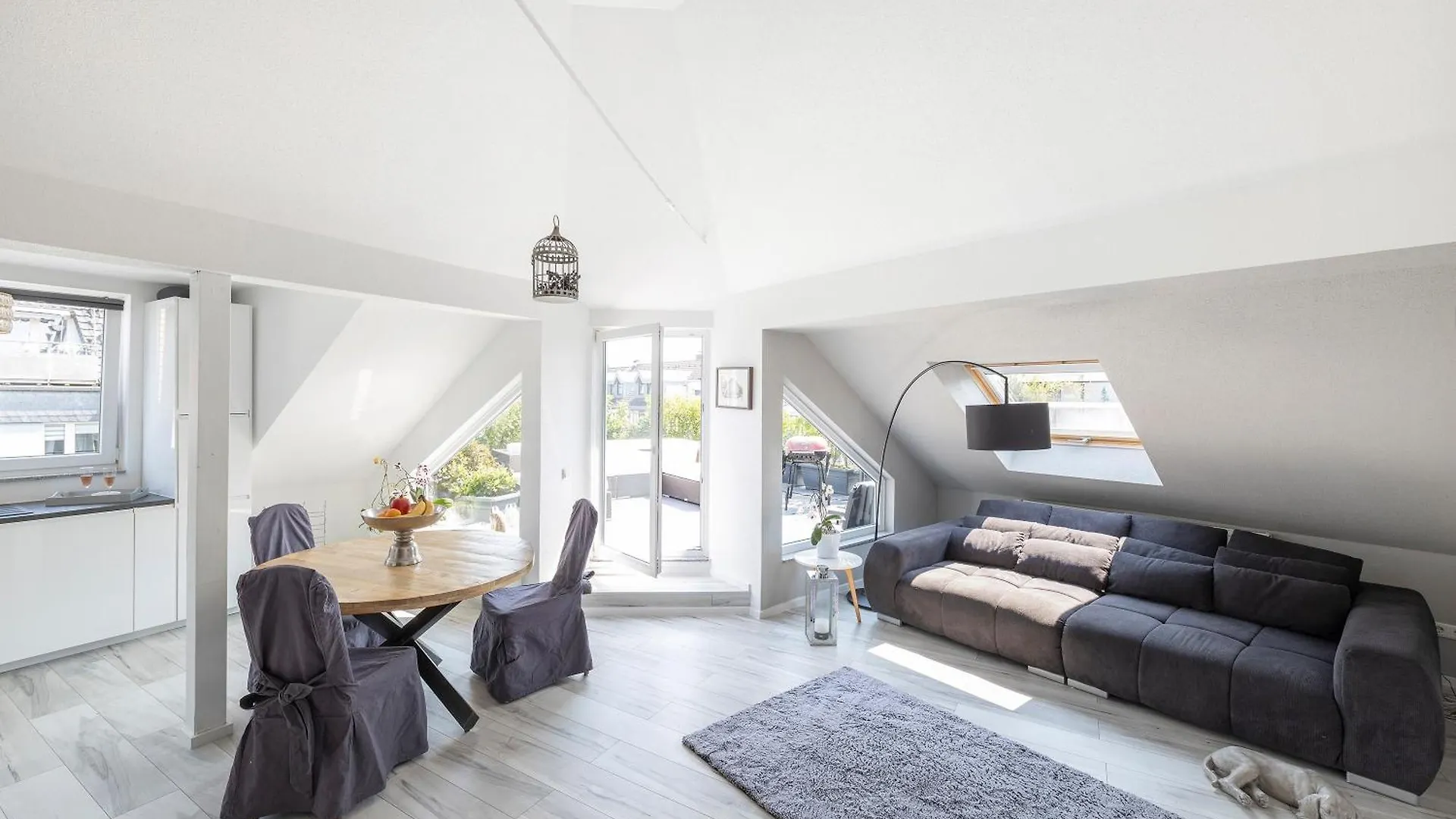 Penthouse With Whirlpool Central Apartment Dusseldorf 0*,  Germany